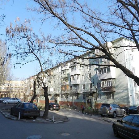 2-Room Apartment On Haharina Street 1-A. Center Запорожье Экстерьер фото